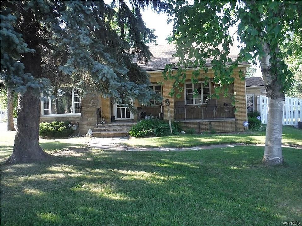 1st image of 3800 Broadway St
