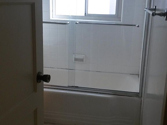 4th image of 1227 El Camino Real APT 1