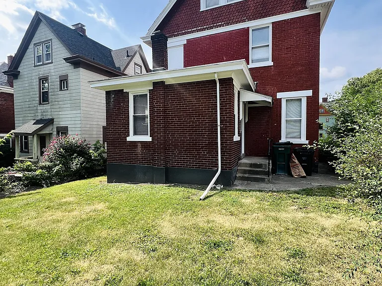 288 Helen St #6 — Photo 14