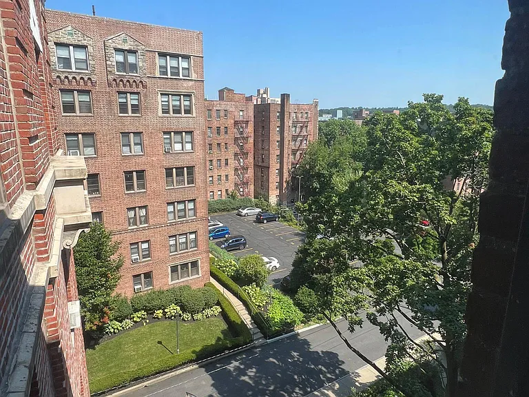 1 Broad Pkwy #7J — Photo 6