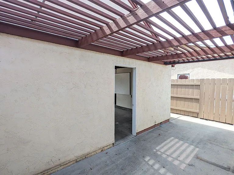 3221 Lemon Ln — Photo 28