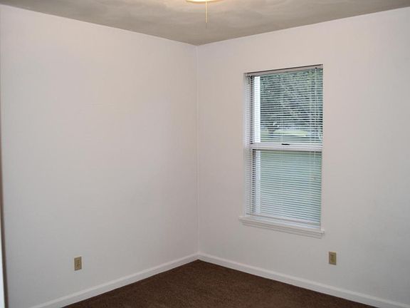 5th image of 218 Pheasant Run Dr