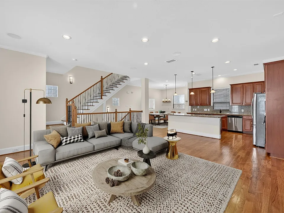 5305 Lillian St #B