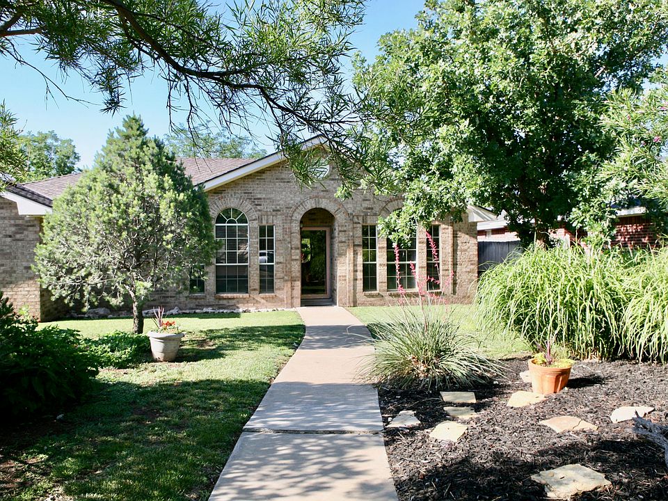 1st image of 16 Mesa Dr