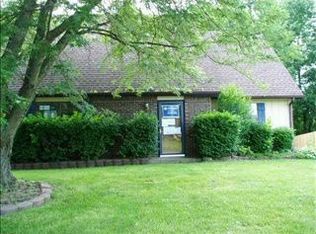 240 Saint Charles Way, Whiteland, IN 46184