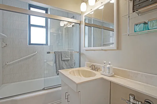 Sold by Compass | media 28