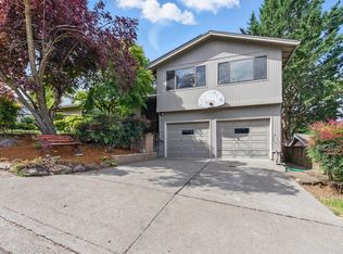 516 Amerman Dr, Phoenix, OR 97535