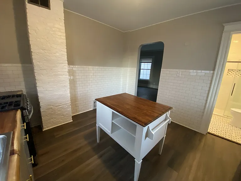 243 Richard St #1 — Photo 9