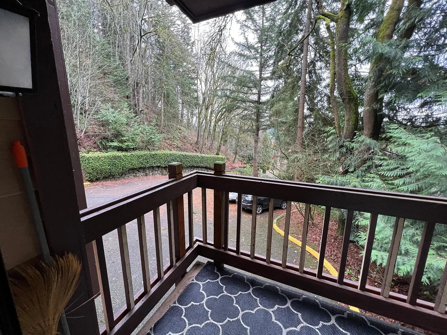2 bed, 936 sqft, $2,500 — Photo 2