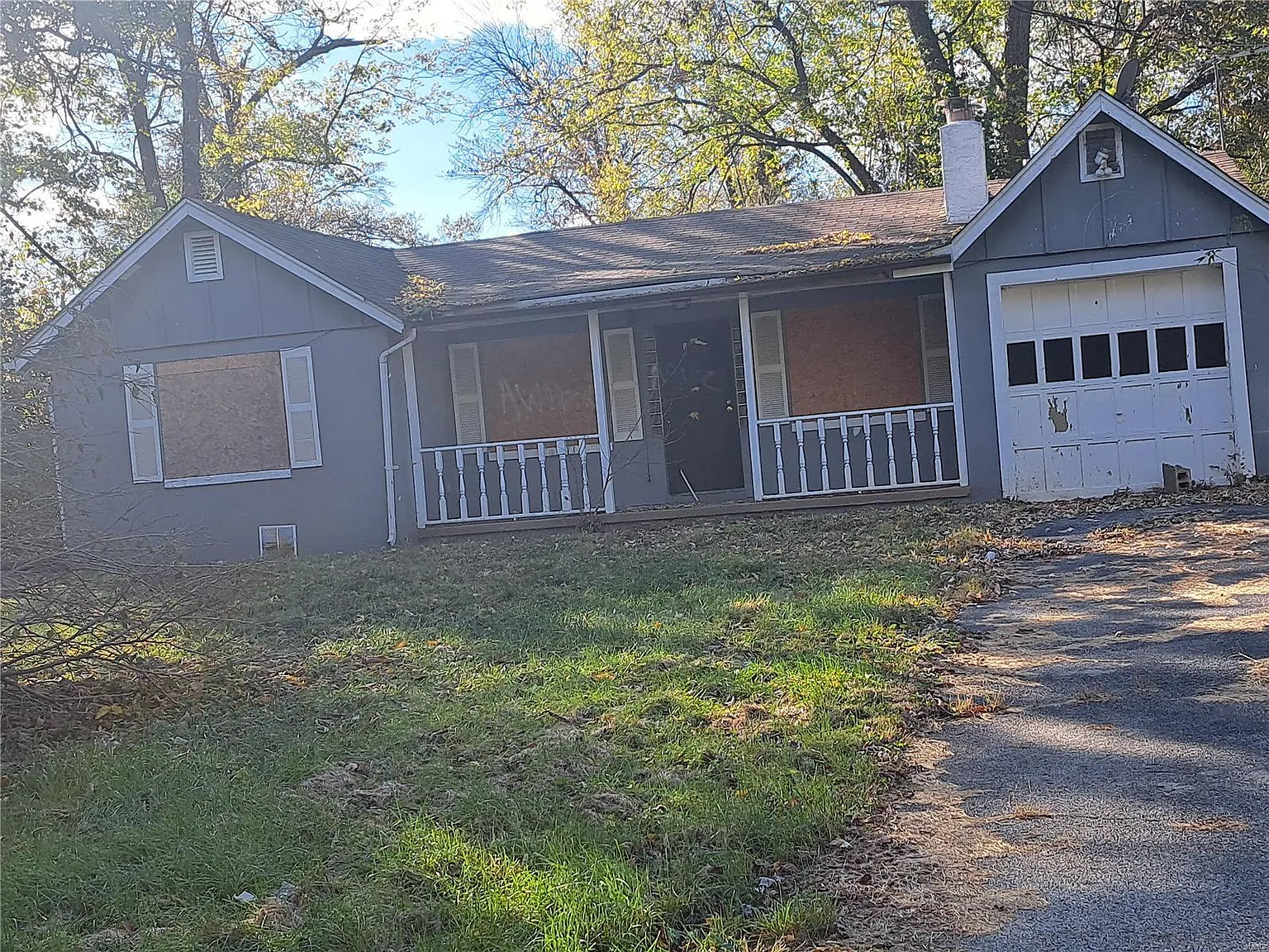10153 Mayfair Dr photo 1
