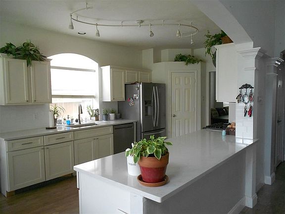 5th image of 2130 Crimson Lake Ln