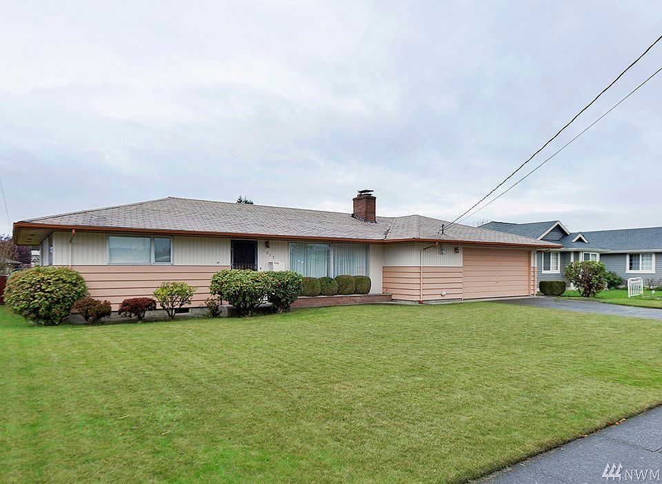 1st image of 1213 G St SE