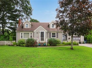 56 Overlook Rd, Narragansett, RI 02882