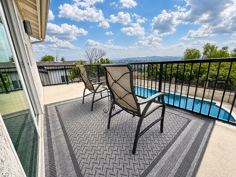 19044 Summit Ridge Dr — Photo 41