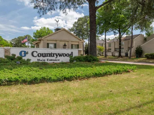 2415 W End Row #A-5, Cordova, TN 38016