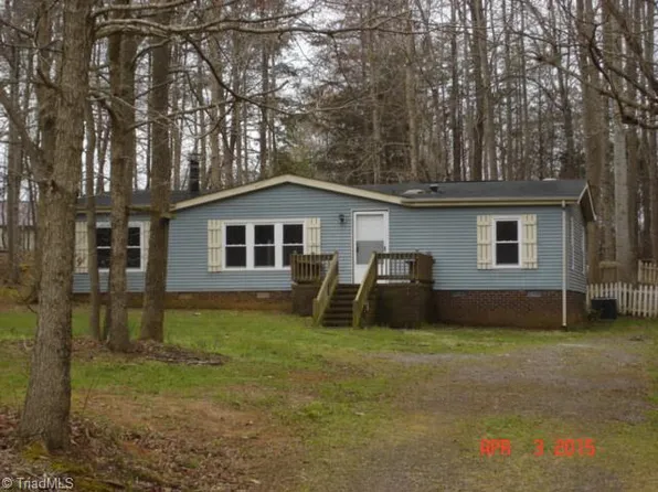 250 Old Mill Dr, Summerfield, NC 27358