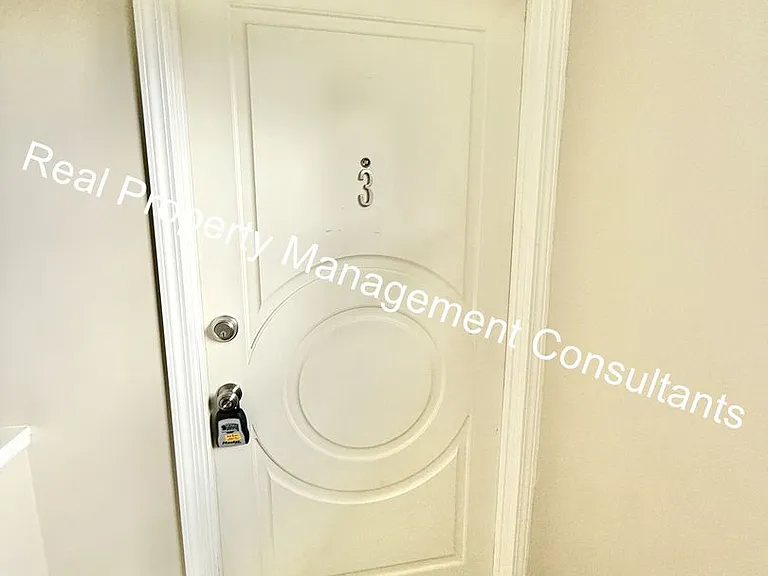 4211 Clark Ave #3 — Photo 2
