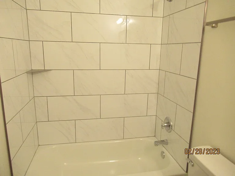 251 Rast St #L8 — Photo 15