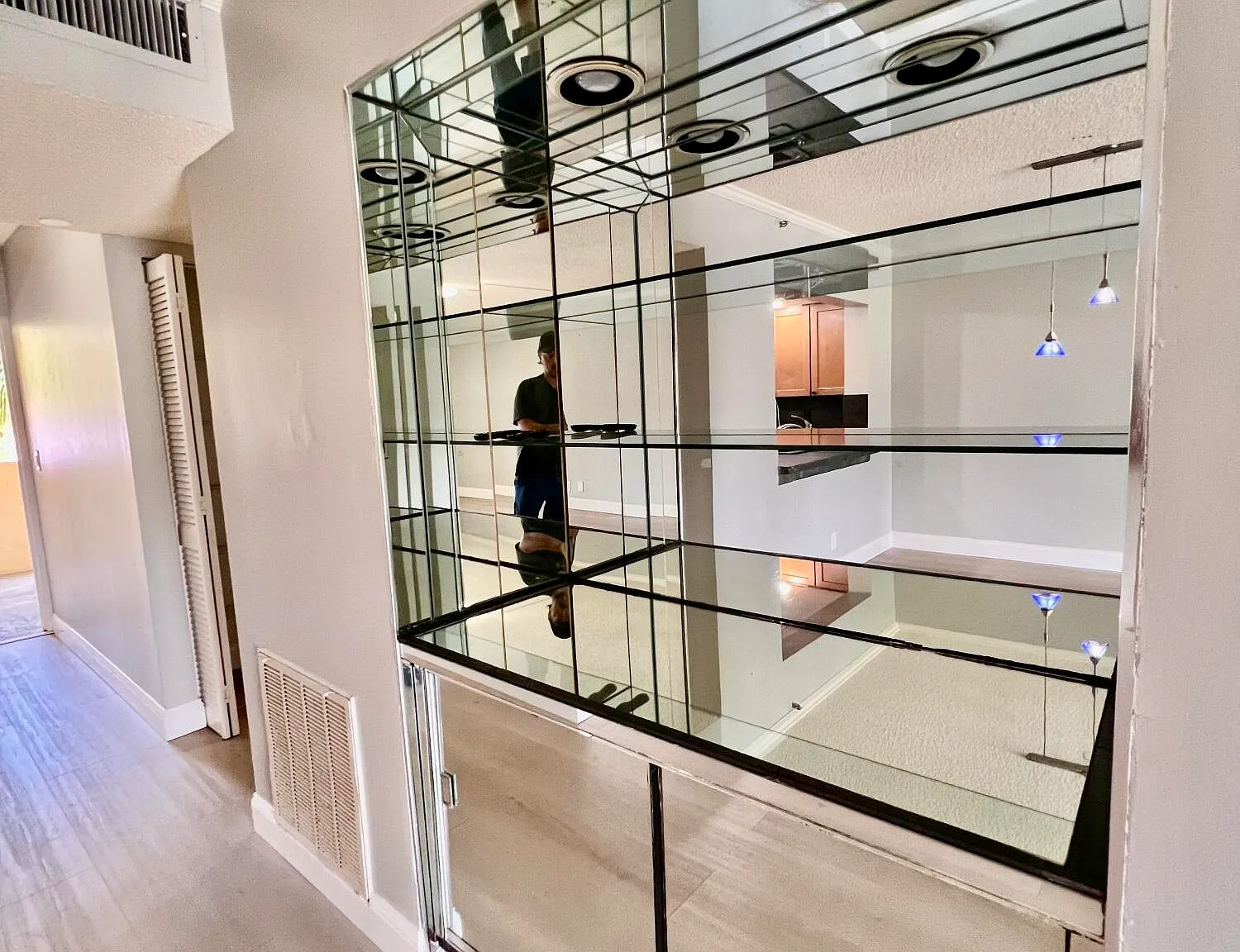 2 bed, 2.0 bath, 1090 sqft, $2,250 — Photo 1