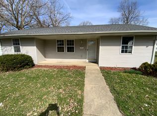 517 W English St, Danville, IL