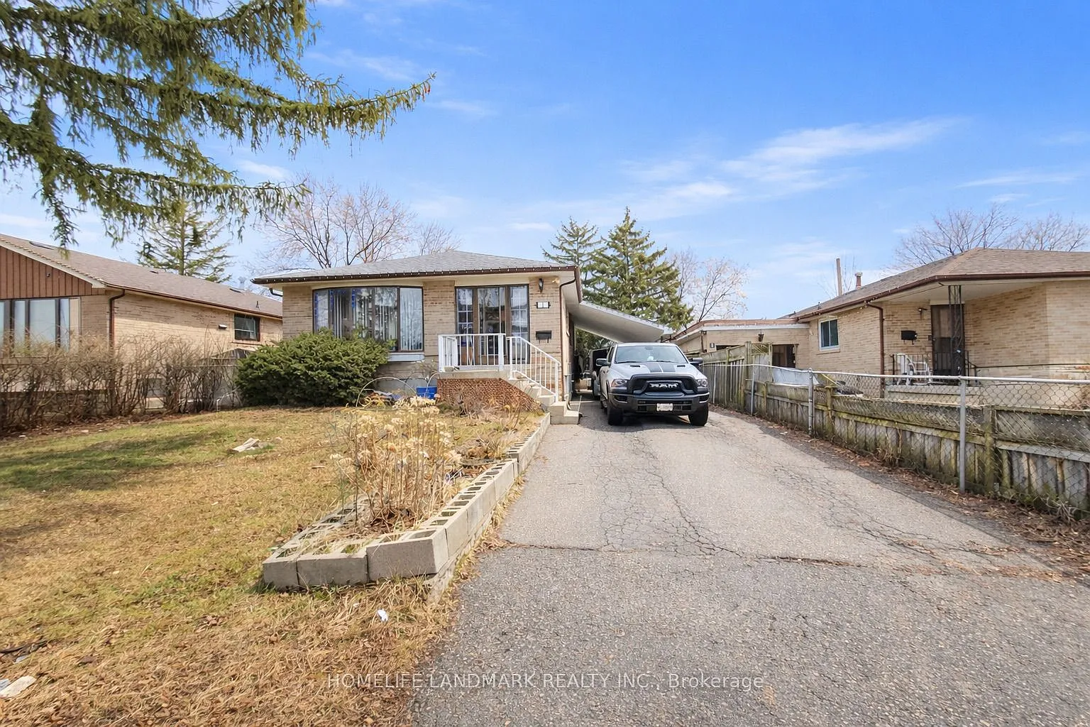 7 Burtonwood Cres photo 1