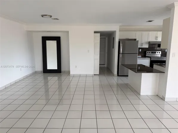37 Majorca Ave APT 402, Coral Gables, FL 33134