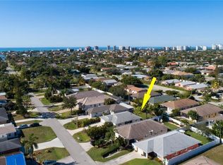 643 100th Ave N, Naples, FL 34108
