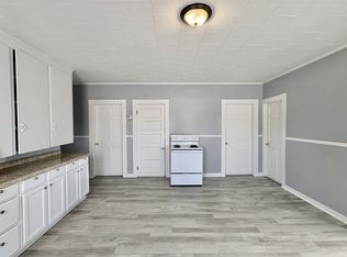 94 Knox St #5, Lewiston, ME 04240