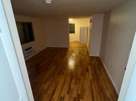 299 Park St, Bristol, CT