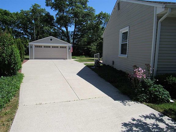 5th image of 7200 Swallow Dr