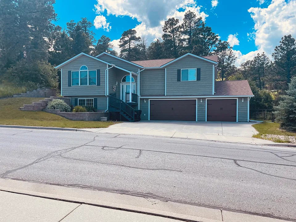 3701 City View Dr