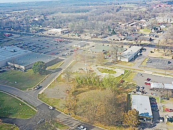 3rd image of W 2nd St #10