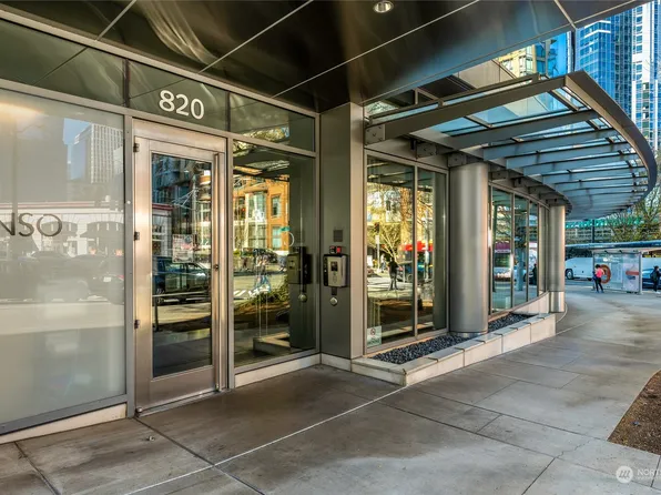 820 Blanchard Street #1203, Seattle, WA 98121