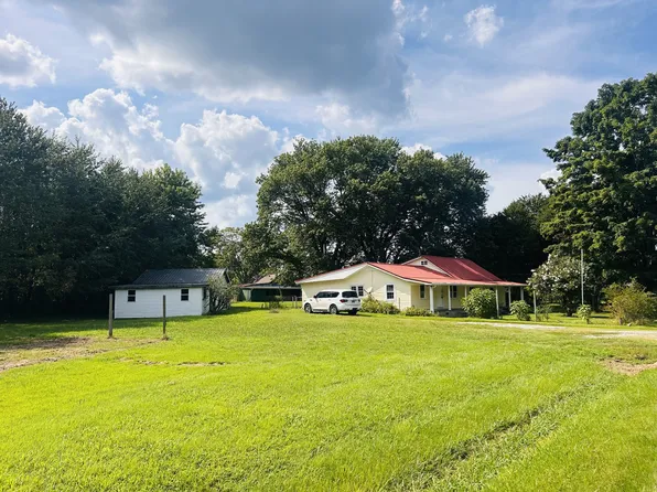 3595 Powers Bridge Rd, Manchester, TN 37355