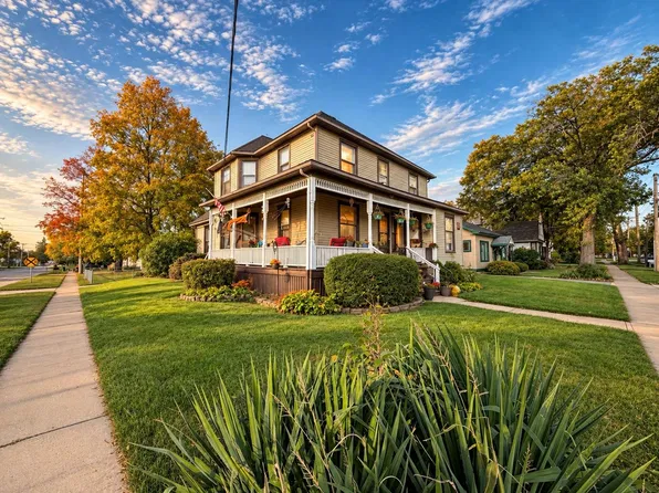 103 E 3rd St, Byron, IL 61010