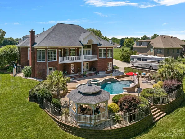 5900 Sm Benton Ln, Monroe, NC 28110