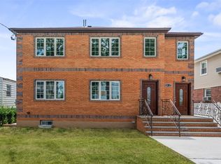 13937 253rd St, Rosedale, NY 11422