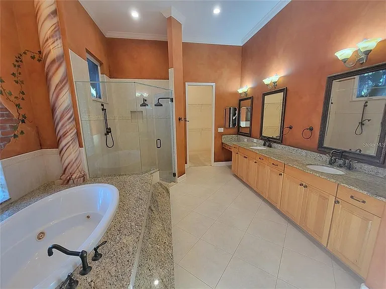 10209 Thurston Groves Blvd — Photo 61