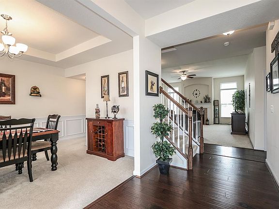 3rd image of 5816 Glen Abby Ct