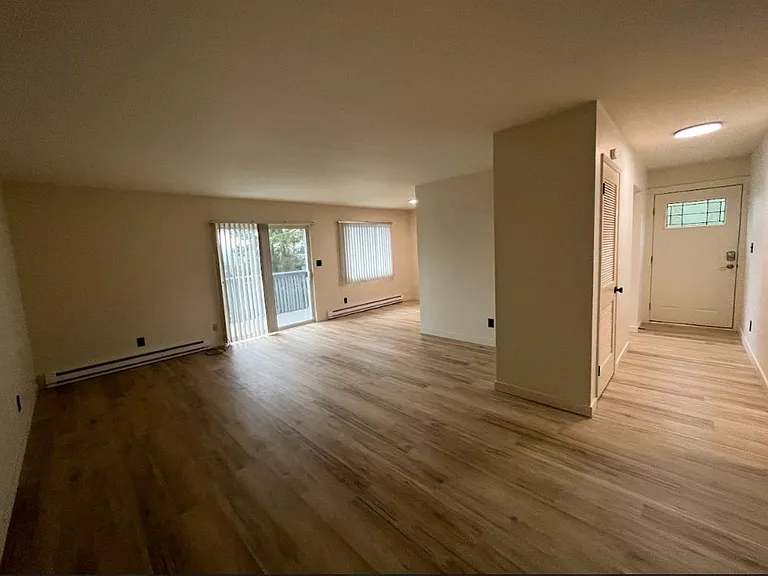 900 Liberty St #2 — Photo 5