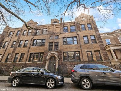 (Undisclosed Address), Chicago, IL, 60613