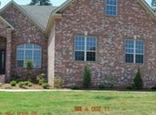 33 Courts Dr, Little Rock, AR 72223