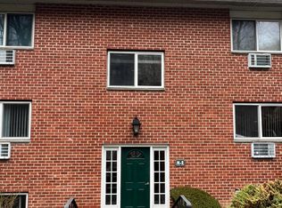 14 Scenic Cir, Croton On Hudson, NY 10520