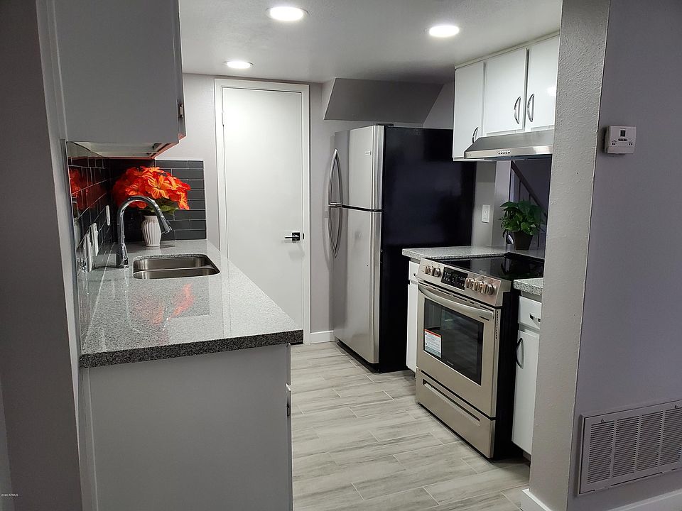 1st image of 8056 N 32nd Dr
