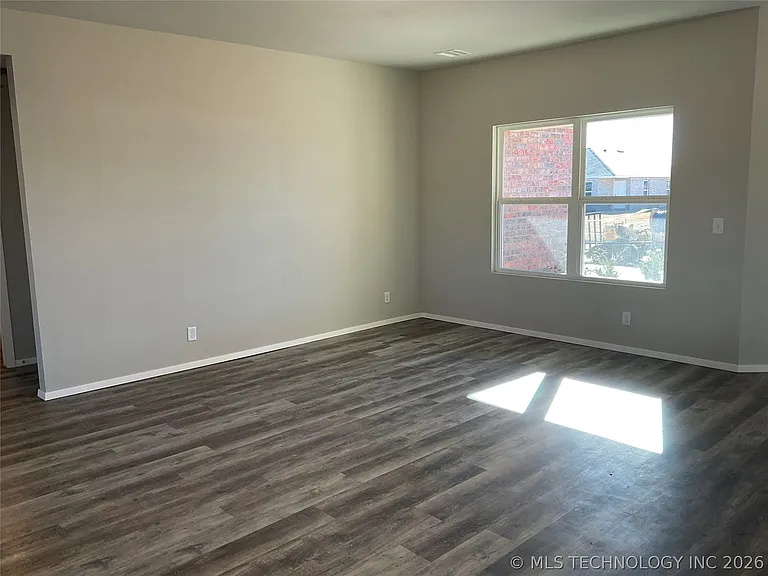 8415 E 161st St S — Photo 3
