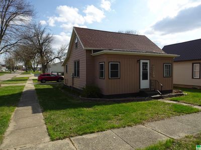 401 W 3rd St, Sanborn, IA, 51248