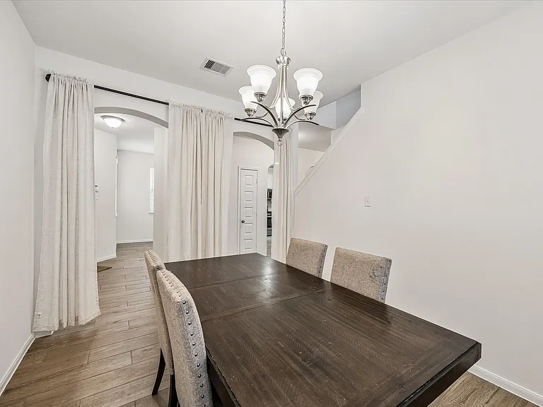 1189 Bluebonnet Trl — Photo 11
