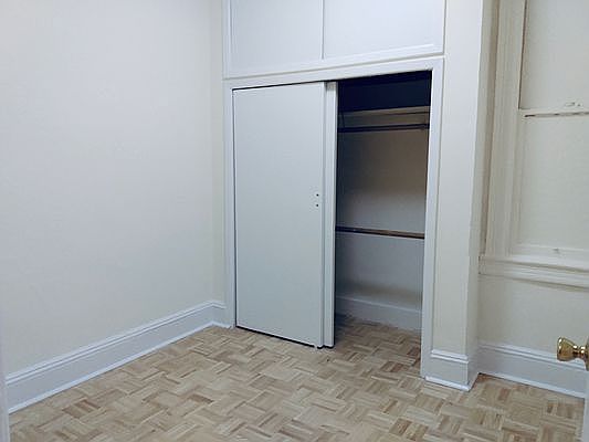4th image of 90-32 77th St #2