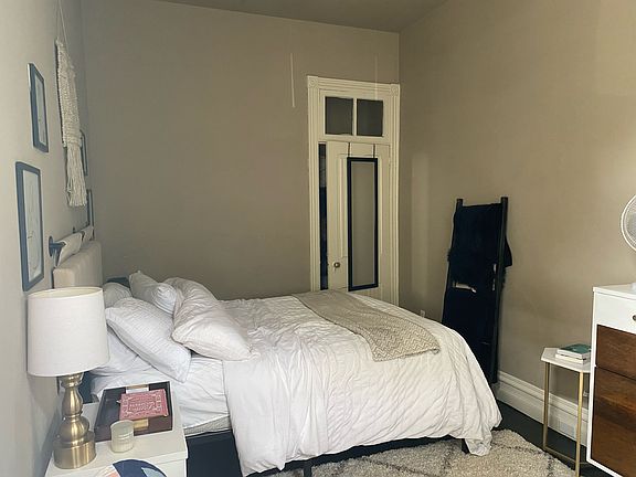3rd image of 2252 Fairview Ave APT 221