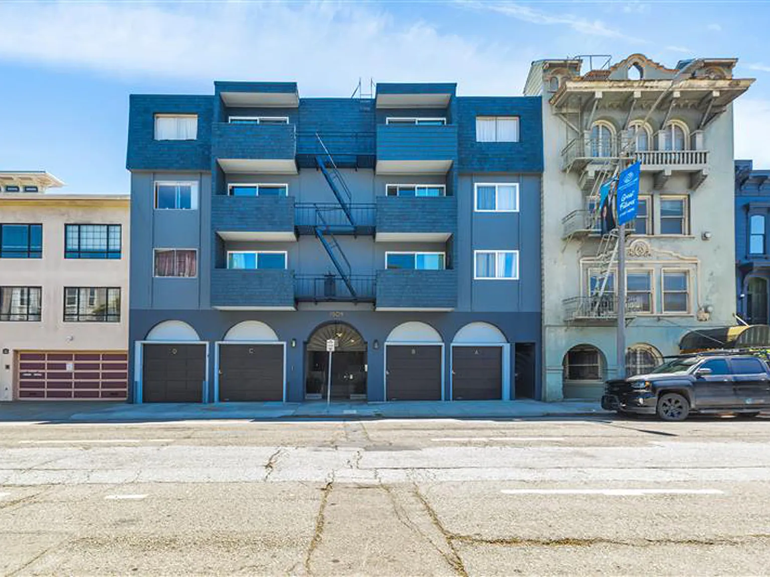 1509 Golden Gate — Photo 2